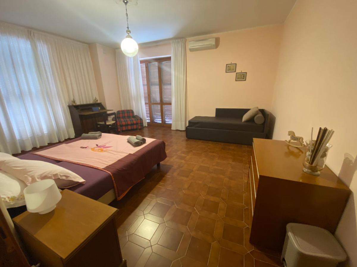 B&B Rox E Claudia Lugnola Екстериор снимка